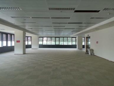 新疆廣匯石油（合生財富廣場）施工現場